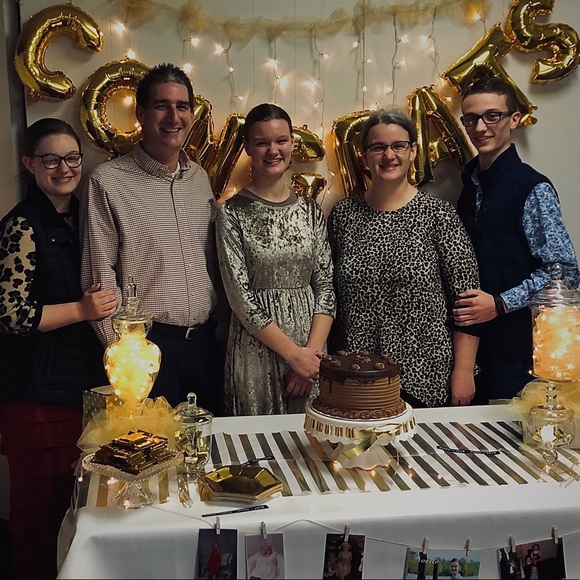 Meet your Posher, Sasha - Picture 9 of 16